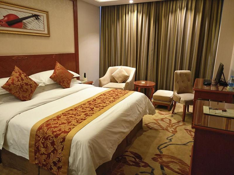 Vienna Classic Hotel Kongtong Avenue Pingliang Екстер'єр фото